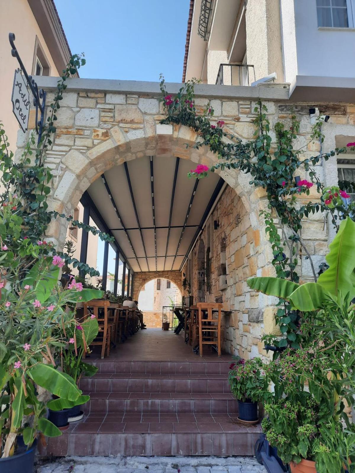 Adil Pansiyon Çeşme 외부 사진