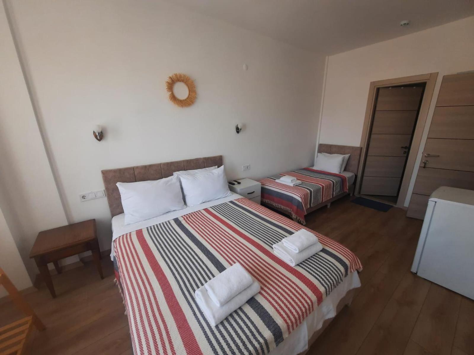 Adil Pansiyon Çeşme 외부 사진